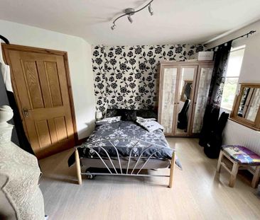 4 bedroom detached house to rent - Photo 4