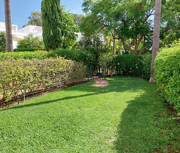 Townhouse in San Pedro de Alcántara - Photo 6