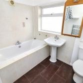 Sullivan Way, Elstree, Borehamwood - Photo 1