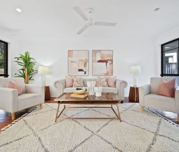 Fully Renovated Family Home - Photo 2
