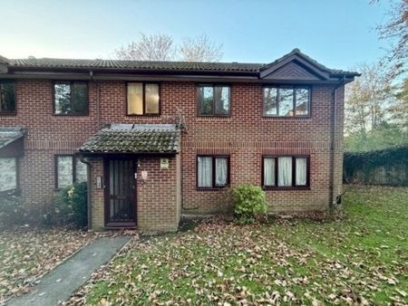 Burns Place, Southampton S016 - Photo 5