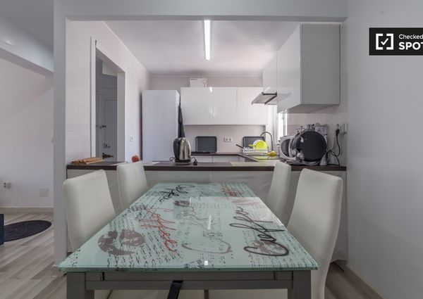 valencia, Valencian Community 46011