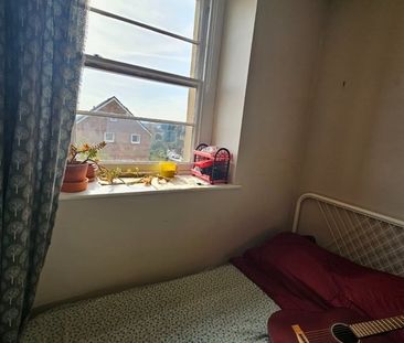 1 Bed Flat, Upper Belgrave Road, BS8 - Photo 2