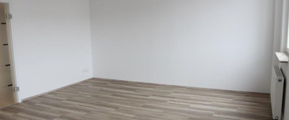 Attraktive Optik, charmanter Inhalt, sonniges Gemüt! Große 3-Raum-Wohnung mit Specials zum Verlieben - Foto 1