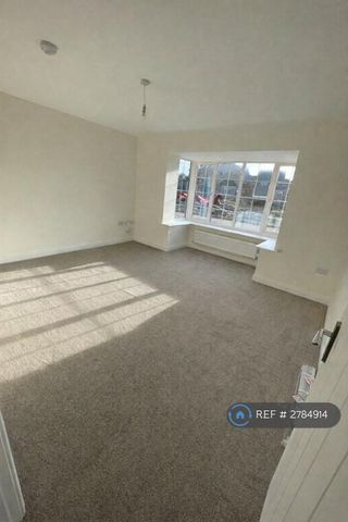 4 bedroom detached house to rent - Photo 5