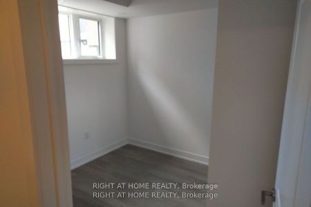 For Lease - 1075 Douglas Mccurdy Comm Court Unit# 151, Mississauga, Ontario - Photo 3