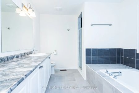 Detached Home For Lease | E9044678 - Photo 4