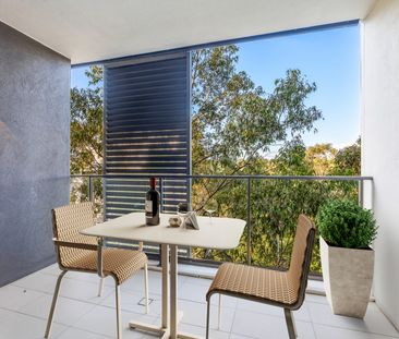 Modern Apartment in Prime Rouse Hill Location - Photo 2