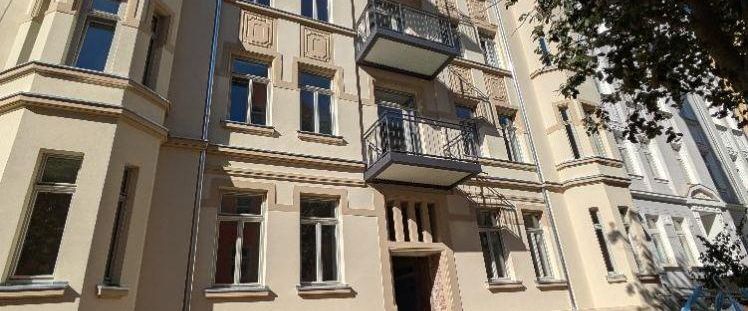 Helle 5-Raum-Wohnung im neuen Glanz- Erstbezug nach Sanierung - Photo 1