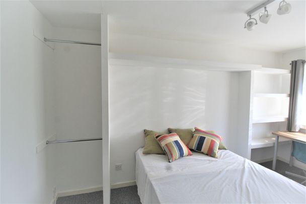 2 Bed Flat, Harper House, M19 - Photo 1