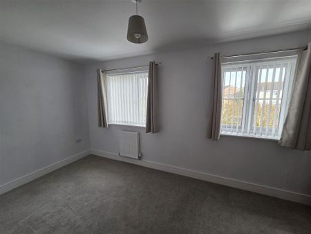 2 bedroom semi-detached house to rent - Photo 3