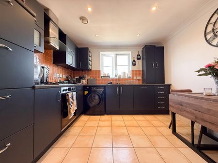 Brookbank Close, Cheltenham GL50 3NA - Photo 4