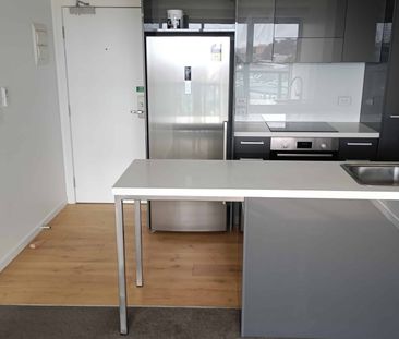 Luxurious Two- Bedroom Apartment w/ Stunning Views - Photo 3