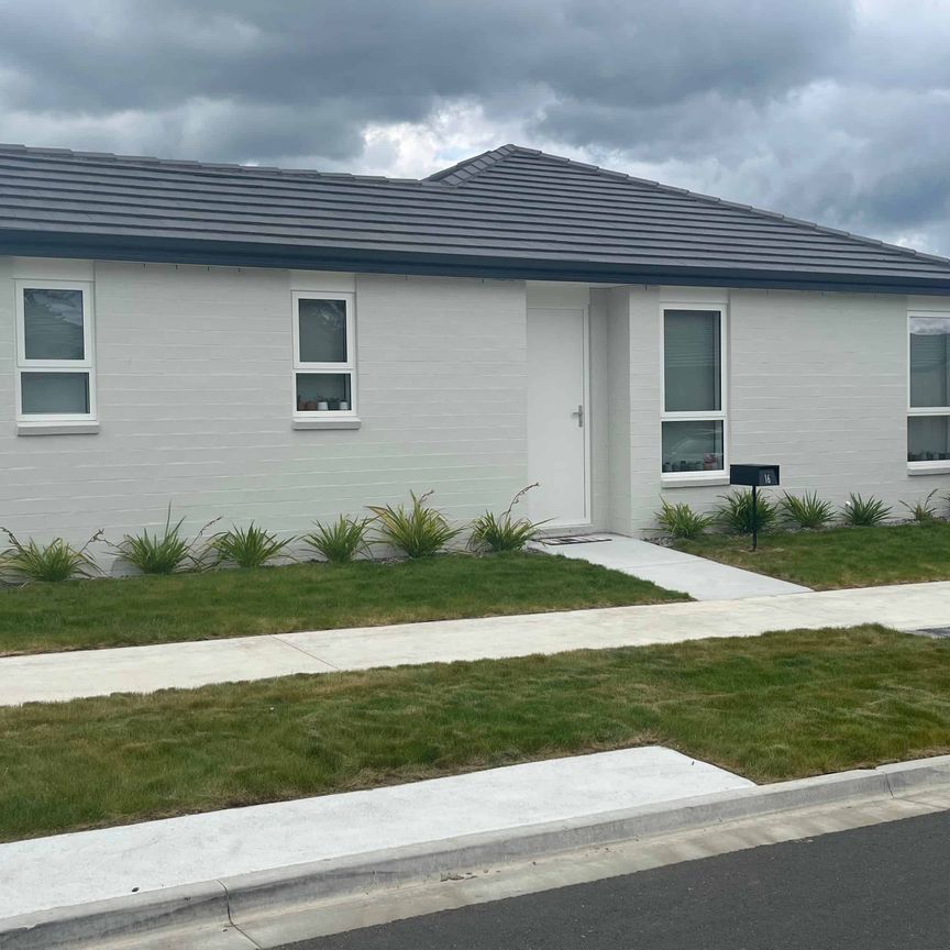 3 bedroom house for rent! - Photo 1