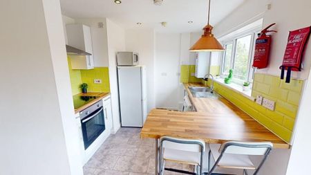 2 bedroom flat to rent - Photo 5