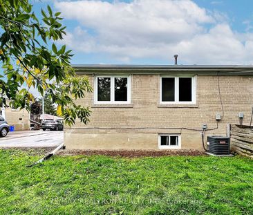 For Lease - 244 Browndale Crescent Unit# Main, Richmond Hill, Ontario - Photo 4