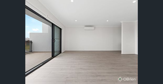 Low maintenance home! - Photo 1