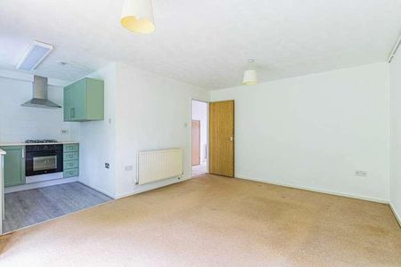 Bury Court, Bury Green, HP1 - Photo 3
