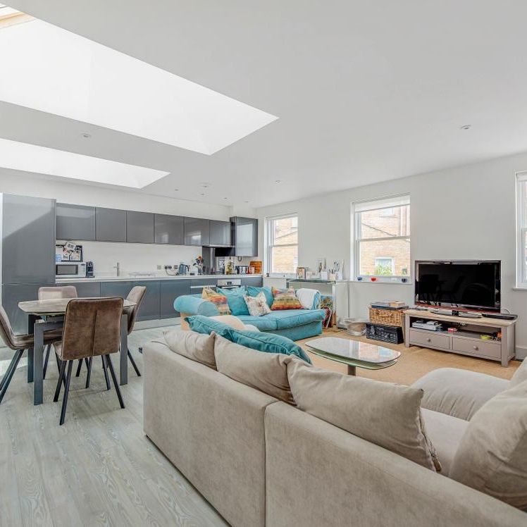 Munster Road, Munster Village SW6 - Photo 1