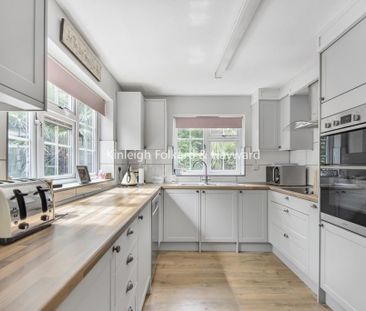 5 bedroom detached house to rent - Photo 6