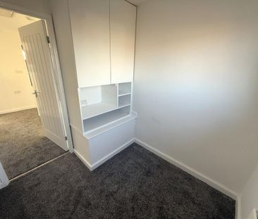 3 bedroom end of terrace house to rent - Photo 5