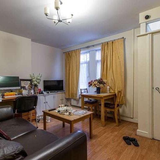 Allensbank Road, Heath, CF14 - Photo 1