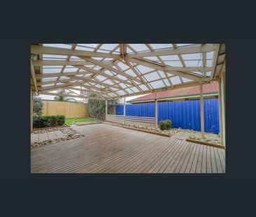9 Siret Court, Roxburgh Park, Vic 3064 - Photo 6