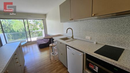 Location Appartement 1 pièce 26m² FONTAINEBLEAU 77300 - Photo 4