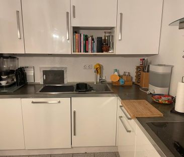 Moderne Mietwohnung Köln - Küche verpflichtend - Photo 1