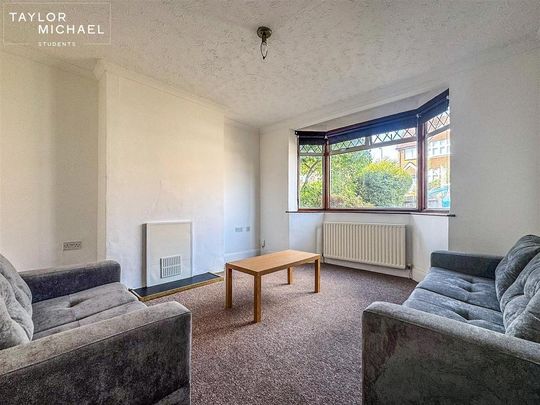 5 bedroom semi-detached house to rent - Photo 1