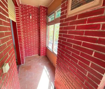 Calle del Cabo Machichaco, Madrid, Community of Madrid 28053 - Photo 3