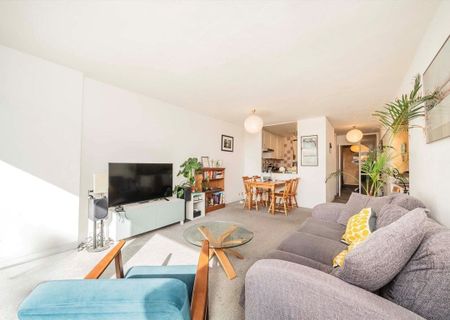 Thomas More House - Photo 2