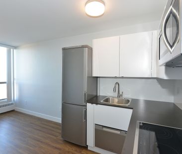 800 Richmond Street West - Photo 4