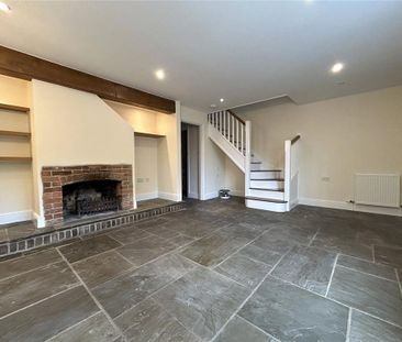 4 bedroom detached house to rent - Photo 5