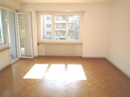 Stadtnahe 4-ZW à 95 m² im 4. OG mit Balkon - Photo 1