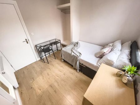 2 bedroom house share to rent - Photo 4