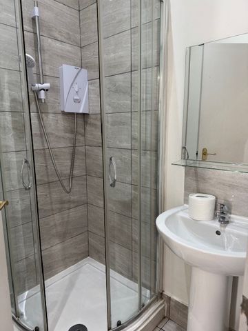 48 Kirkgate, WF1 - Photo 4