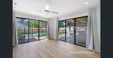 Modern Comfort Meets Holiday Fun - Photo 3