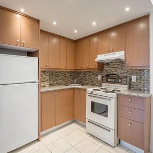 1 Bedroom - 1180 Du Fort, Montréal - Photo 3