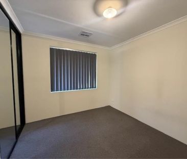 8 York street, Hammond Park - Photo 3