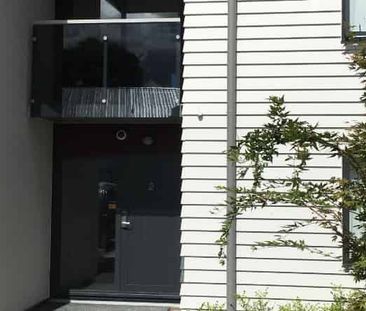 Modern Studio Apartment with Utilities Included - Photo 3