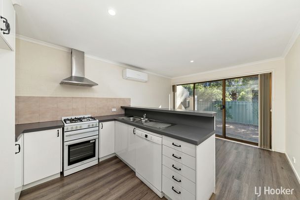 9 Connelly Place, Belconnen ACT - Photo 1