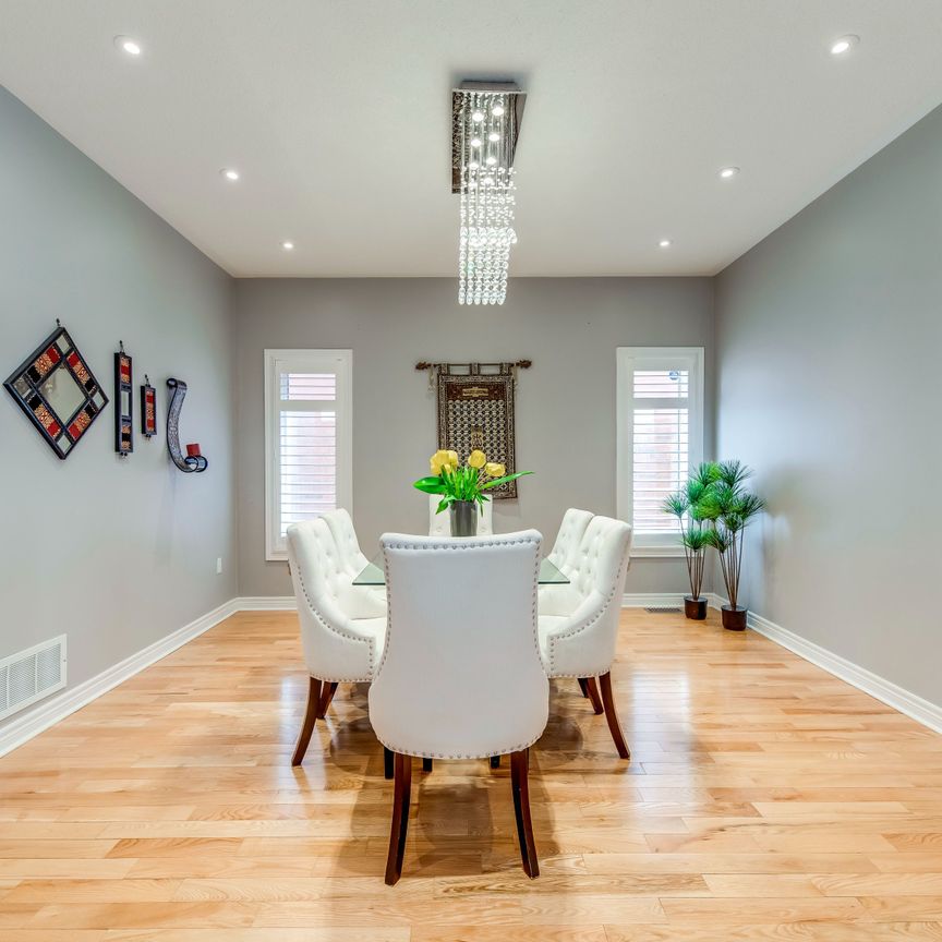 For Lease - 3465 Aquinas Avenue Unit# ( UPPER LEVEL ), Mississauga, Ontario - Photo 1