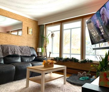 For Lease - 860 Francis Road, Burlington, Ontario - Photo 1