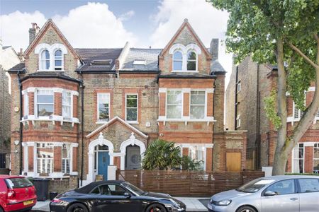 5 bedroom semi-detached house to rent - Photo 3