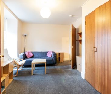 0904L - High Street, Edinburgh, EH1 1QS - Photo 1