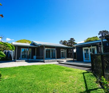 3 Bedroom + 1 Hobby Room (outside) Kawakawa Bay - Waterviews - Photo 2