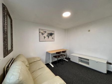 1303 Bradbury Court, Belfast, BT9 7JL - Photo 5