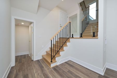 For Lease - 19 King High Avenue, Toronto, Ontario - Photo 4