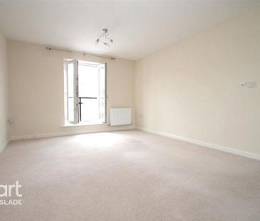 2 bedroom flat to rent - Photo 6